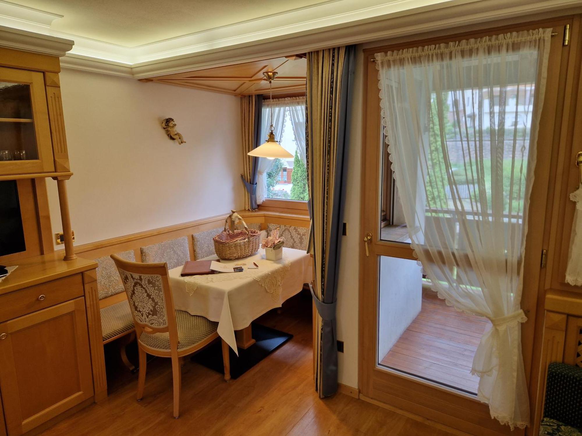 Residence Ciastel Ортизей Екстериор снимка